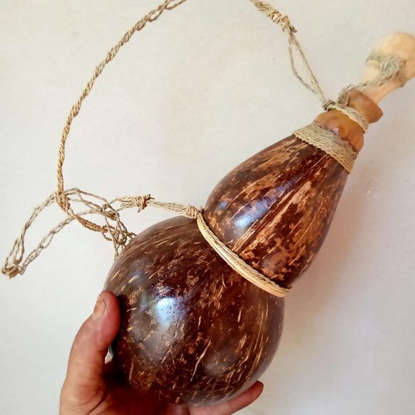 Kempis botol air minum batok kelapa unik dan etnik