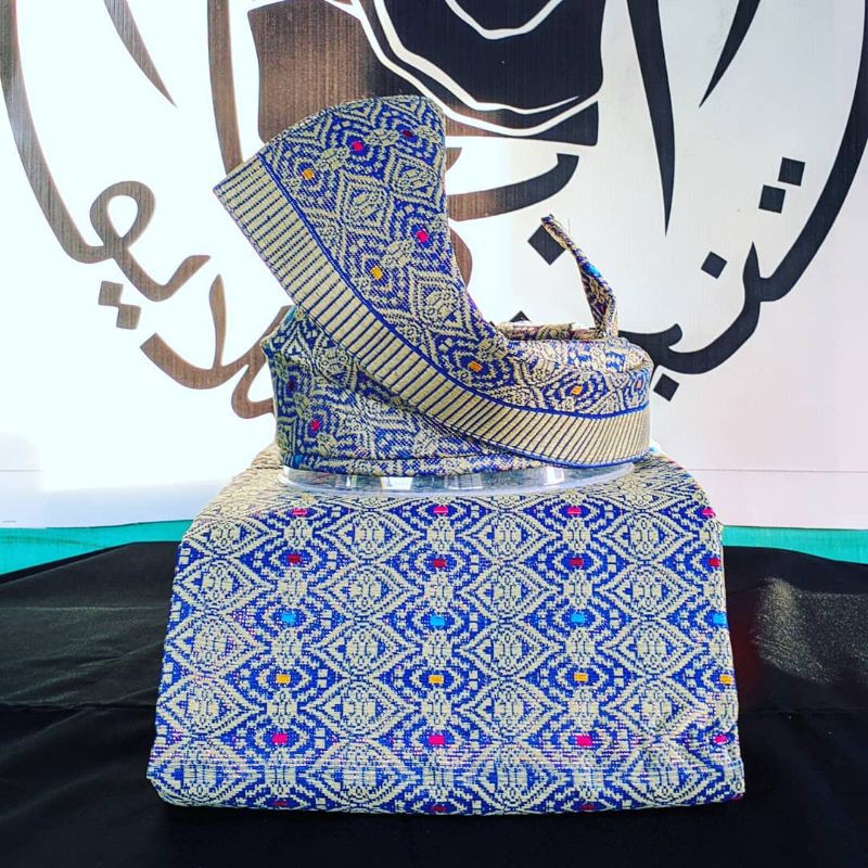 tanjak melayu satu set(tanjak,kain,bengkung,kerongsang)