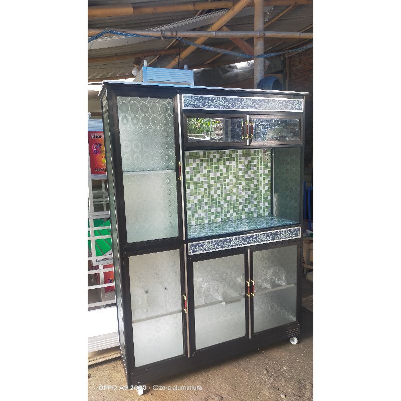 Rak lemari dapur untuk piring dan gelas kaca dari bahan aluminium / kitchen island alumunium