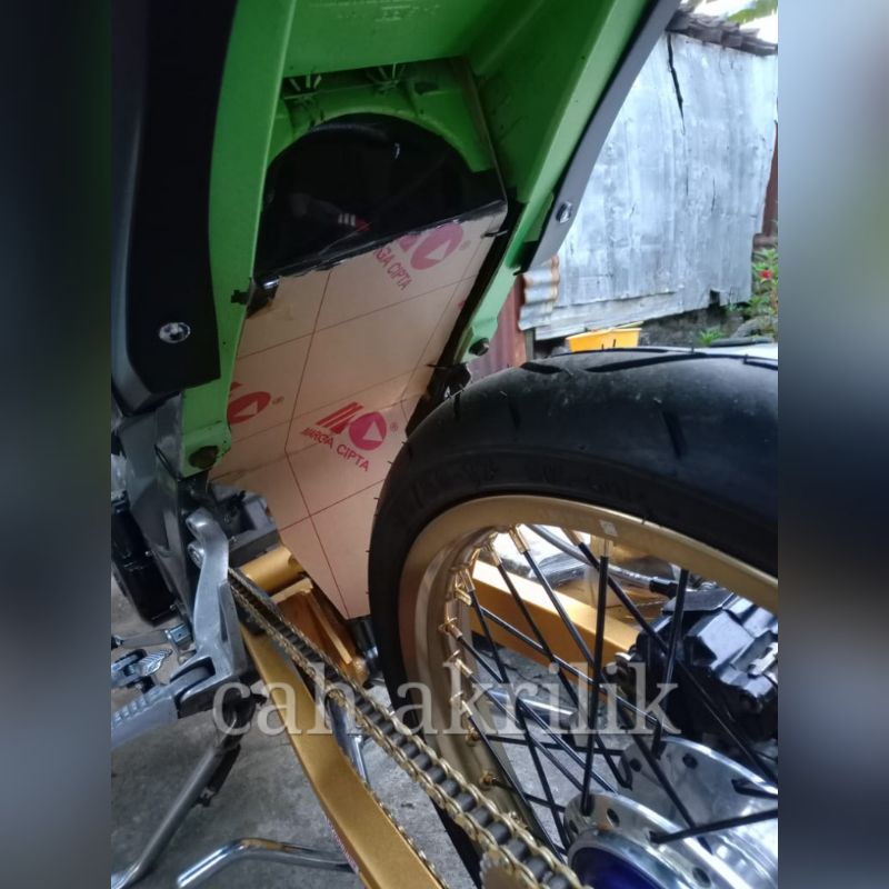 akrilik kolong satria fu mika satria