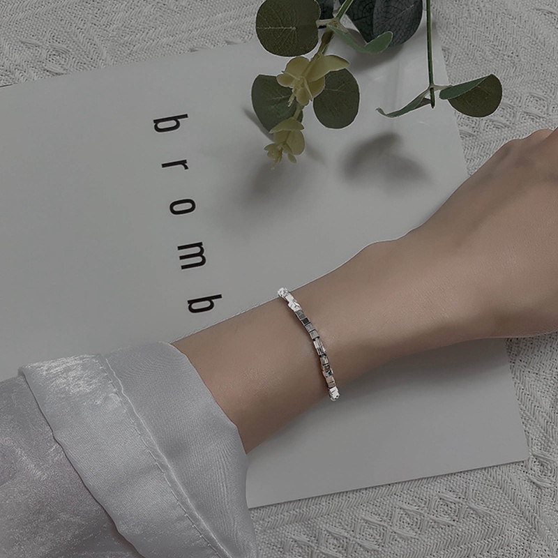 Gelang Rantai Manik-Manik Kubus Geometris Bahan 925 Silver Dapat Disesuaikan Untuk Wanita