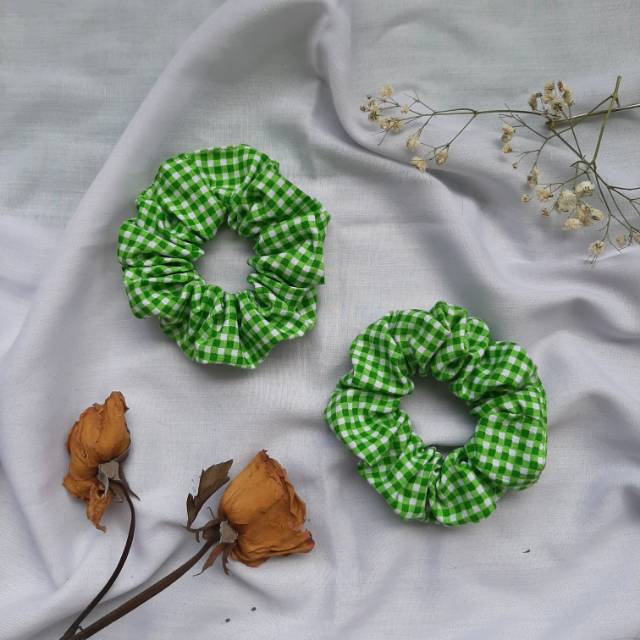 

Green Neon Scrunchies