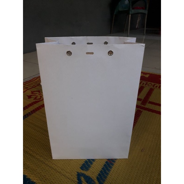 

custom paperbag 22cmx12cmx8cm