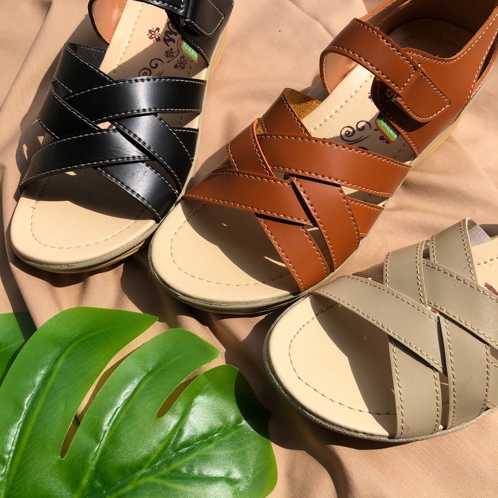 Sandal slop wedges kokop polos tinggi 5cm fashion wanita cantik casual variasi tali perekat backstrap sol karet anti slip SLOP KAMPUS 3