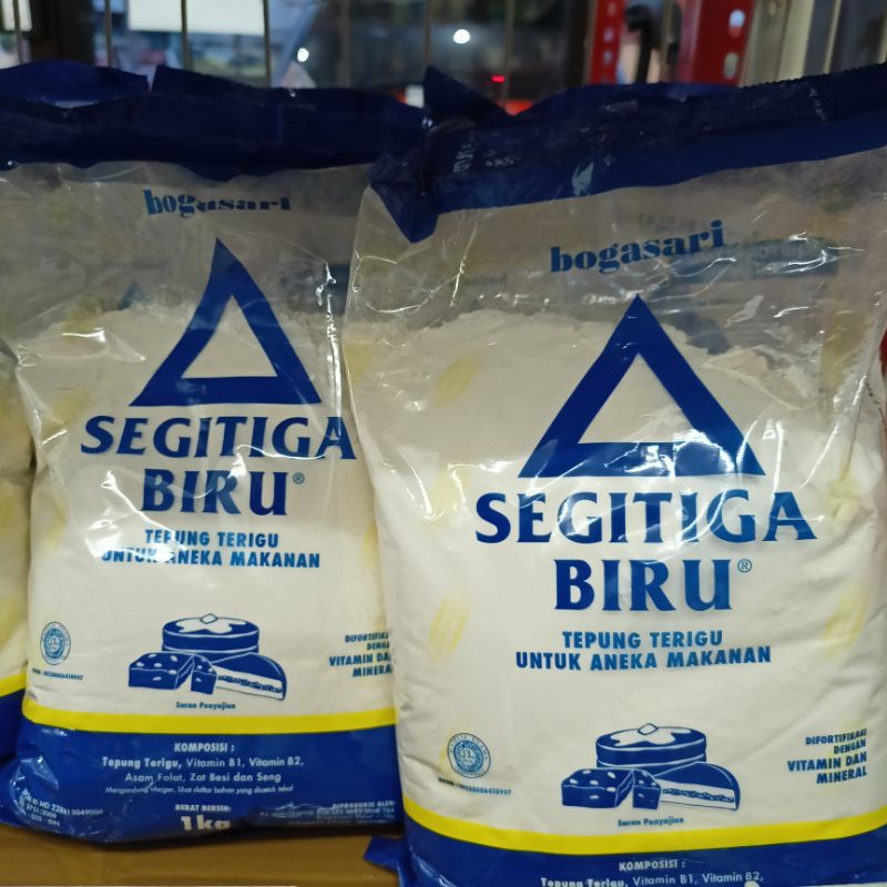 

Tepung Terigu Segitiga Biru 1 kg / Protein Sedang
