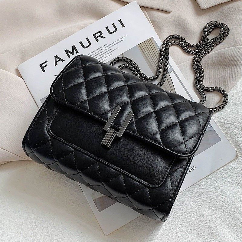 Tas Selempang Chelsea Amora