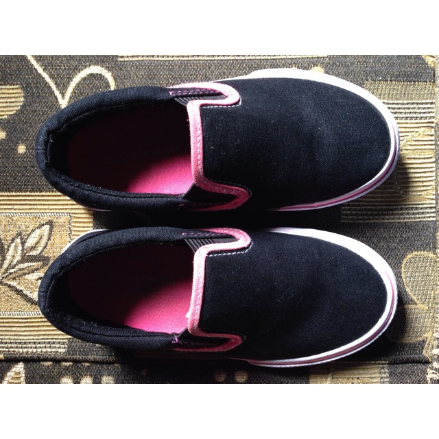 Airwalk shoes kids / sepatu anak slip on
