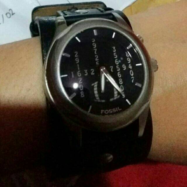 Preloved fossil bigtic