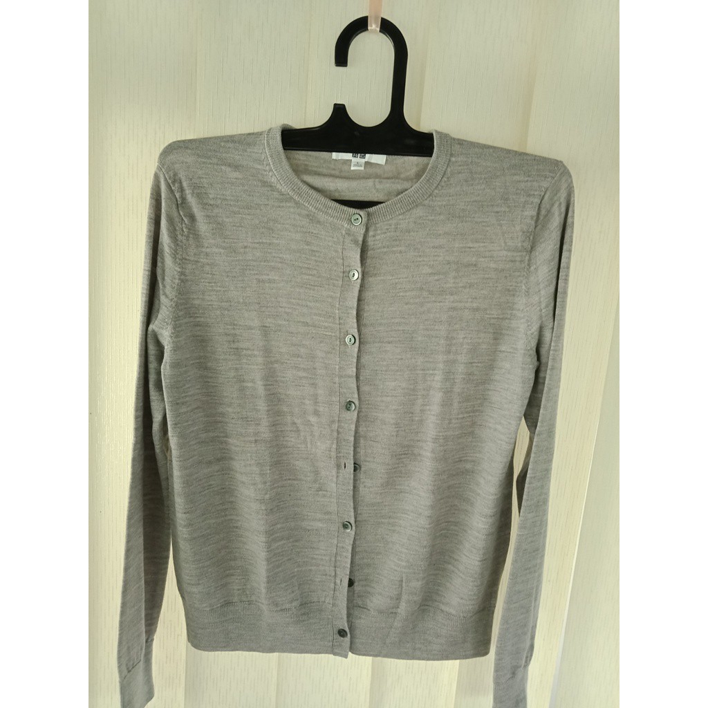 Uniqlo Cardigan Second