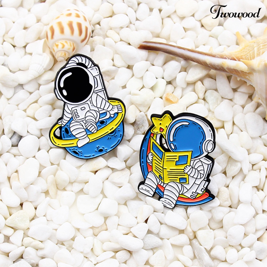 Twowood Brooch Pin Cartoon Astronaut Shape Collection Exquisite All Match Brooch Badge Clothes Decor