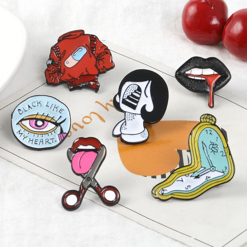 7.7 BIG SALE !! PIN ENAMEL / BADGE /FUNNY BADGE / ACCESORIES TAS/ BROS