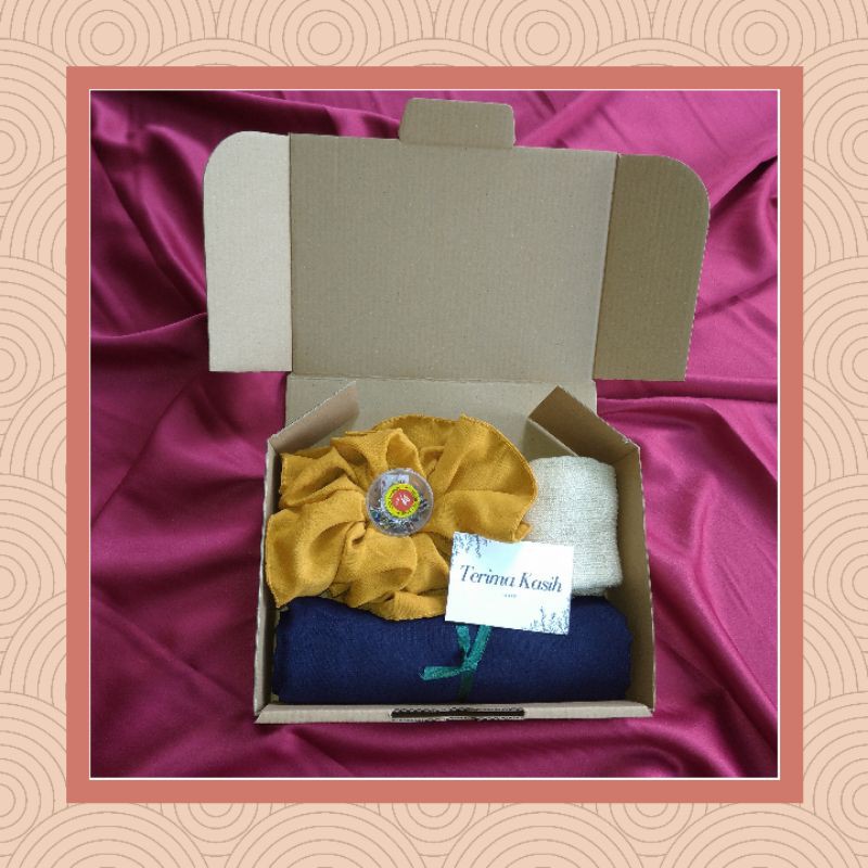 

Hampers Bella Square / Gift Box / Kado Ulang Tahun [part2]