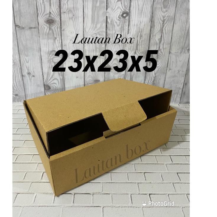 

[Gift] dus 23x23x5 cm kardus die cut murah box packing