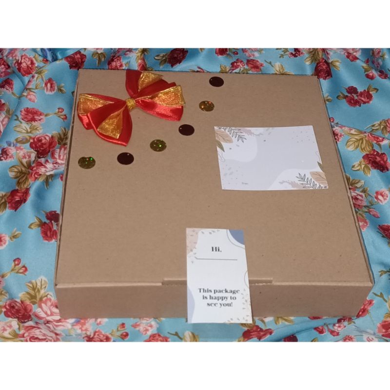 

Kotak kado | Kotak Hadiah | Kotak Hampers ukuran 25×25×5 cm