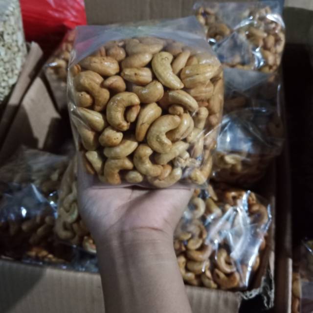 

Kacang mede kacang mente mateng kualitas super kemasan 500 gram