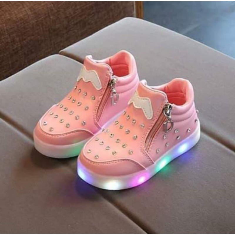 [COD] Sepatu Anak Perempuan EMMIS Sepatu Menyala Sneaker Murah  Sepatu Lampu LED Sepatu Pesta Size 26-30 Sepatu Anak Usia 2-4 Tahun