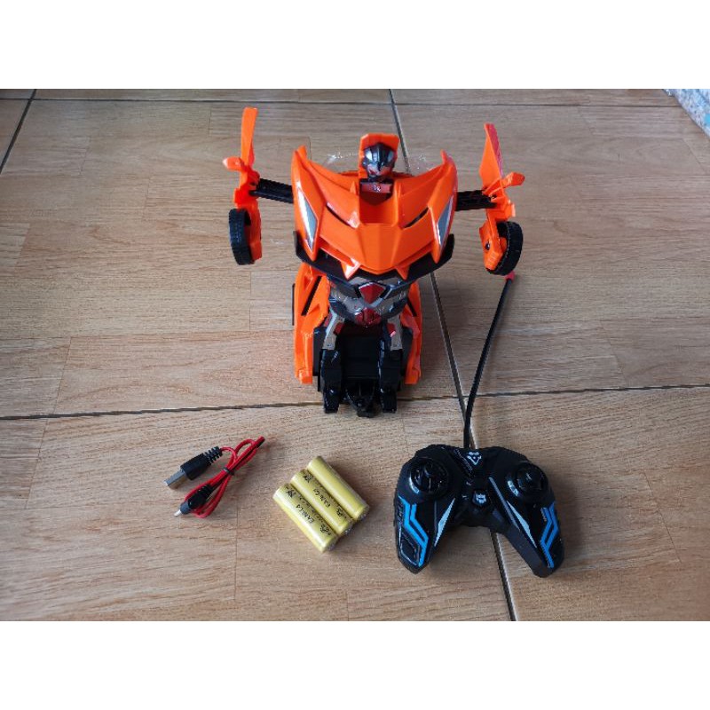 Mainan RC Car Deform mobil remote berubah robot transformer