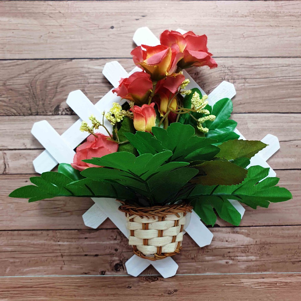 Hiasan Bunga Gantung 17cm x 17cm/ Bunga Plastik/  Bunga Artificial/ Bunga Palsu-Mawar Merah Kuning