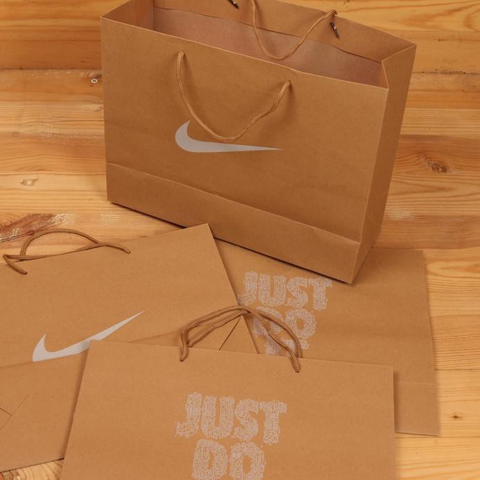 

Diminati! Paper Bag Nike ♥‿♥