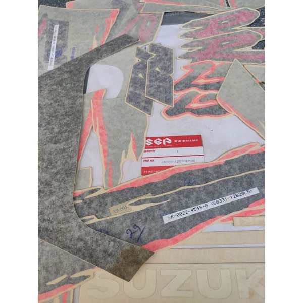 Sticker Striping Suzuki RGR Jumbo Hitam Set Original