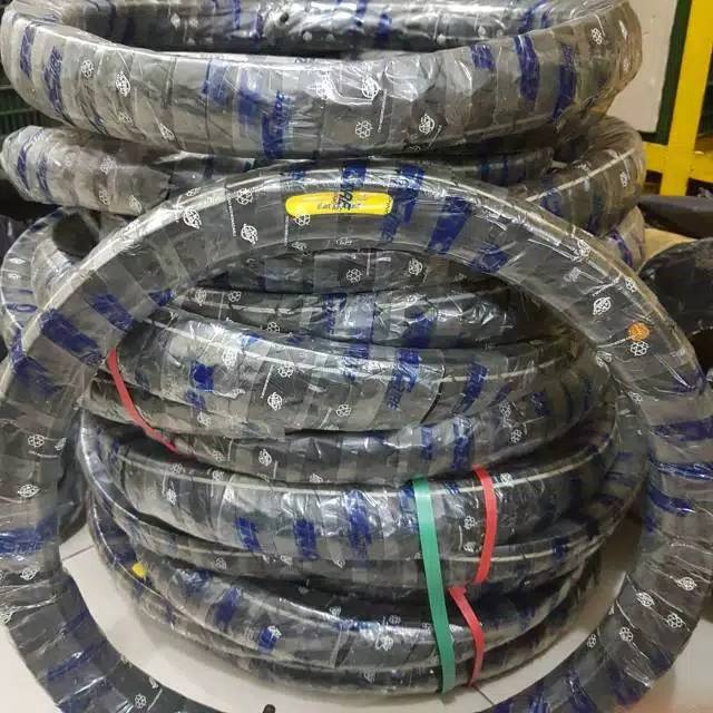 BAN LUAR  EAT MY DUST