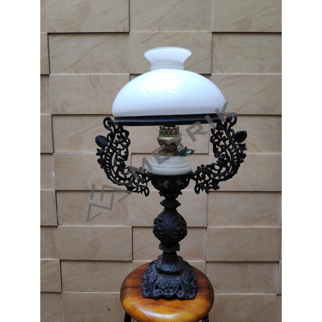 LAMPU ANTIK MEJA/ LAMPU JAWA MEJA/ LAMPU BETAWI KUNO/ LAMPU KATROL