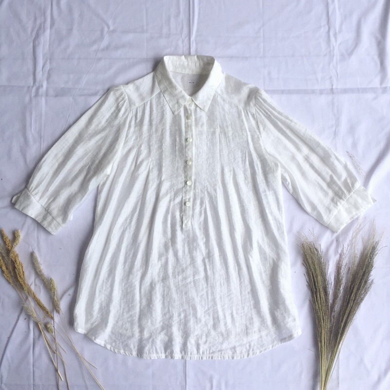 Jual Thrift Kemeja Putih Wanita/ Blouse putih wanita/ kemeja putih