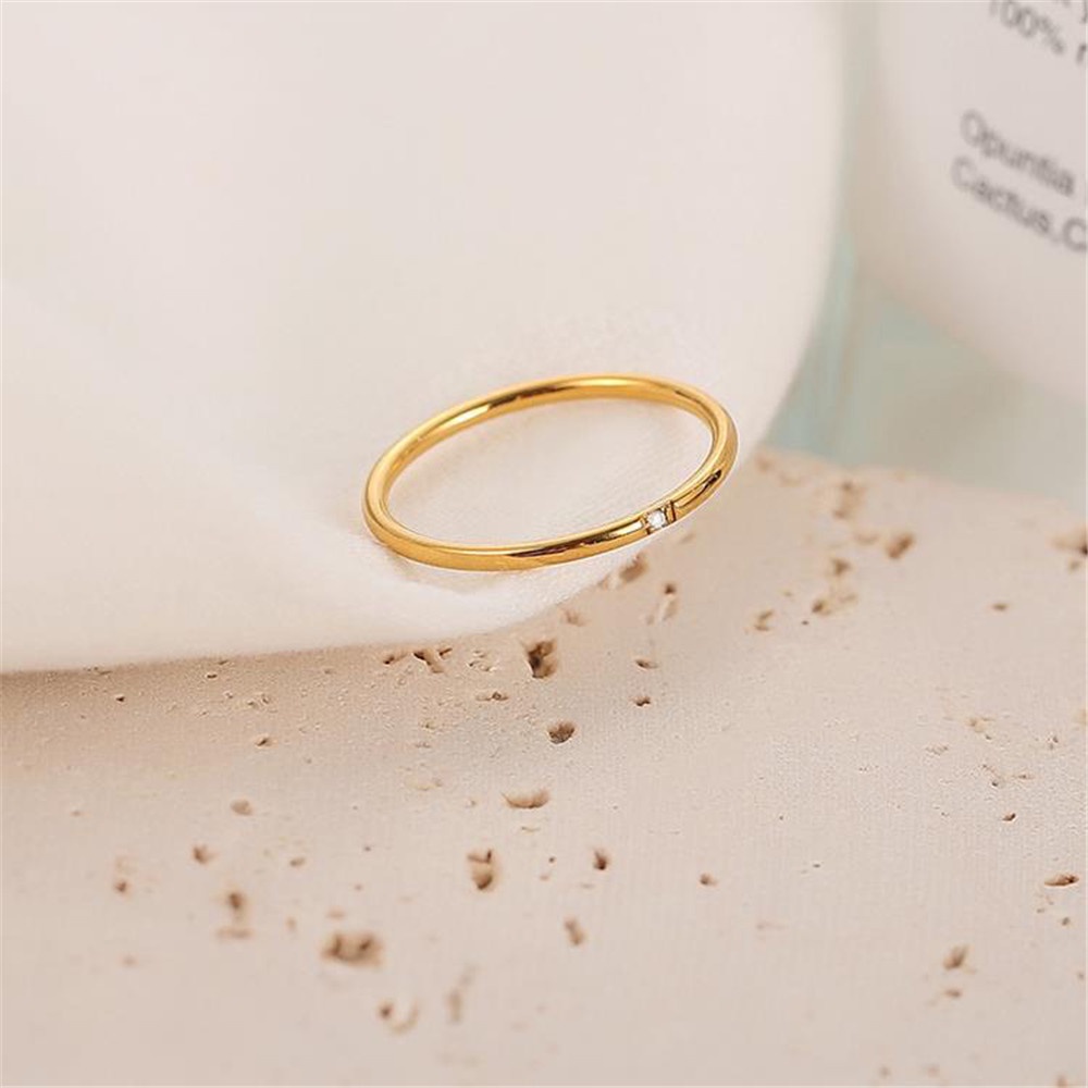 1pc Cincin Berlian Bahan Titanium Untuk Wanita