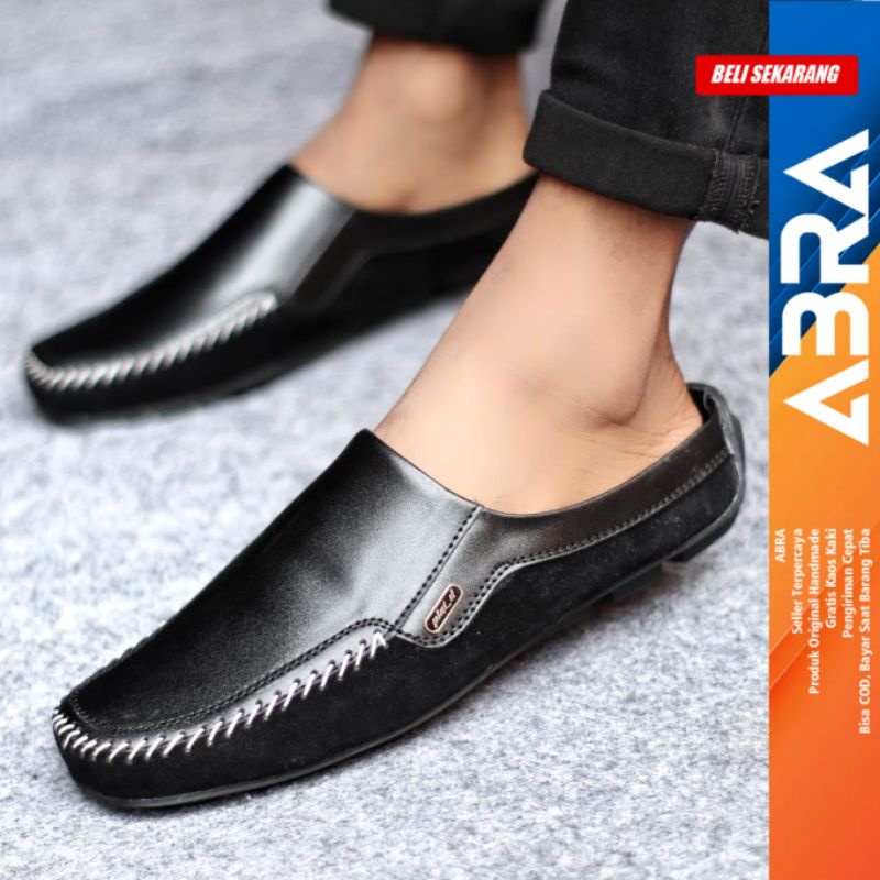 Sepatu Sandal Pria Slop Casual Bustong Kulit Pu Hitam LUCAS ABRA