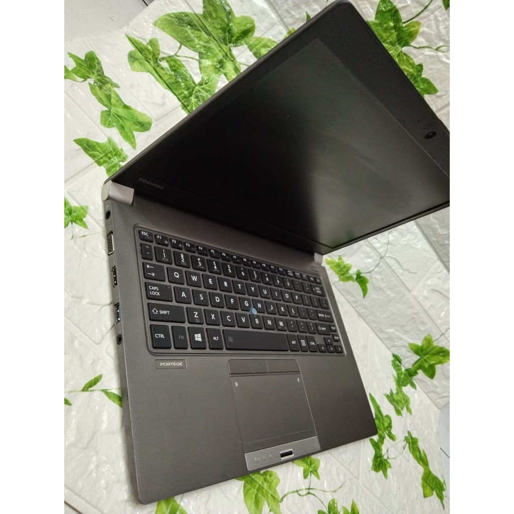 TOSHIBA Z30B ci5 Generasi 5TH Ram 8GB SSD 256GB