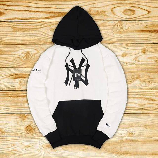 NEW ERA X NEW YORK YANKEES HOODIE