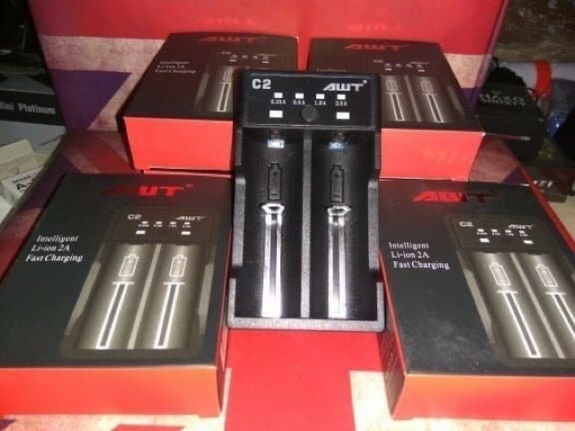 Charger 2 SLOT AWT C2 2A - charger baterai 2 SLOT AWT - charger 2 slot kabel