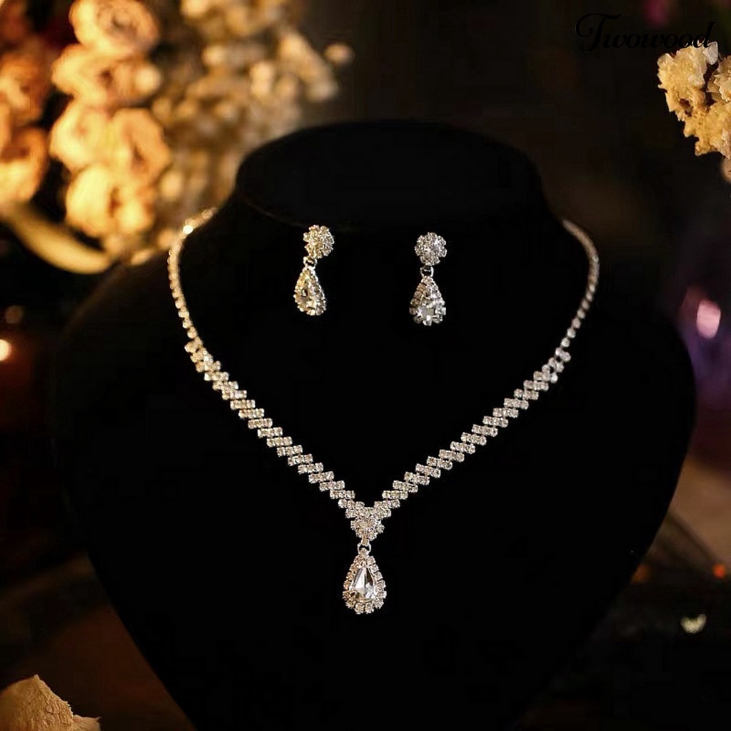 1 Set Kalung Anting Bentuk Water Drop Aksen Berlian Imitasi Gaya Korea Untuk Pernikahan