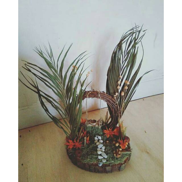 Ring Bearer Rustic Design Ayunan Miniatur Taman - Bunga Kering