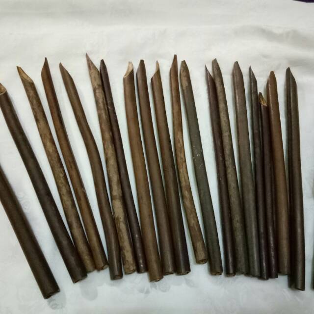 

Kalam kayu - kalam ngaji - kalam ngaos - pulpen logat - pulpen ngaji - pena kaligrafi - pena santri