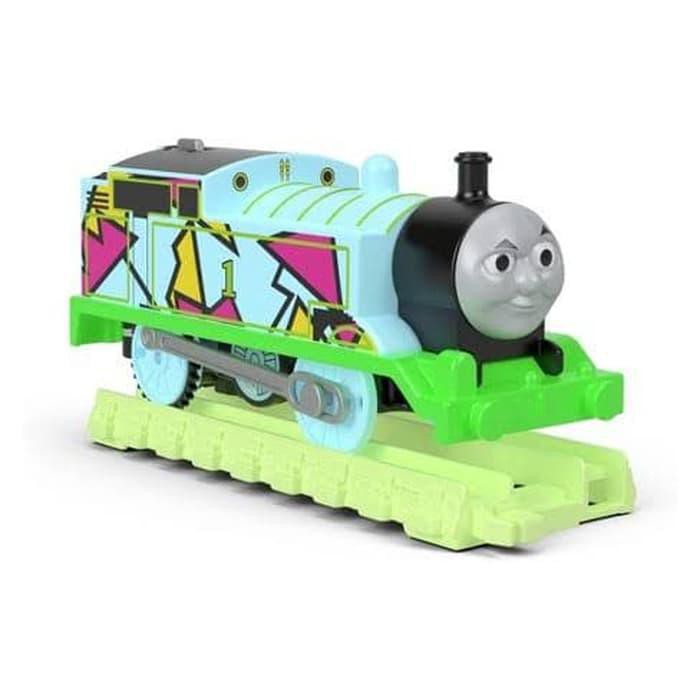 thomas trackmaster glow in the dark set