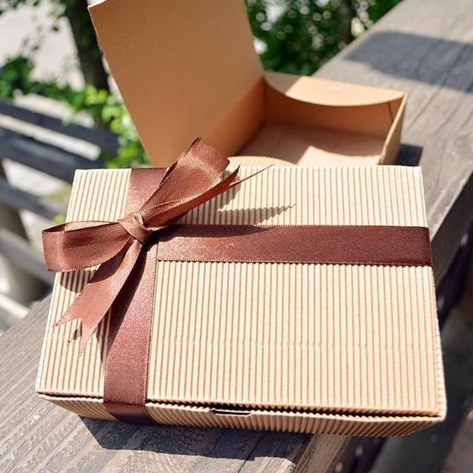 

Karton box kotak packing cookies roti mika bungkus samson baking cake