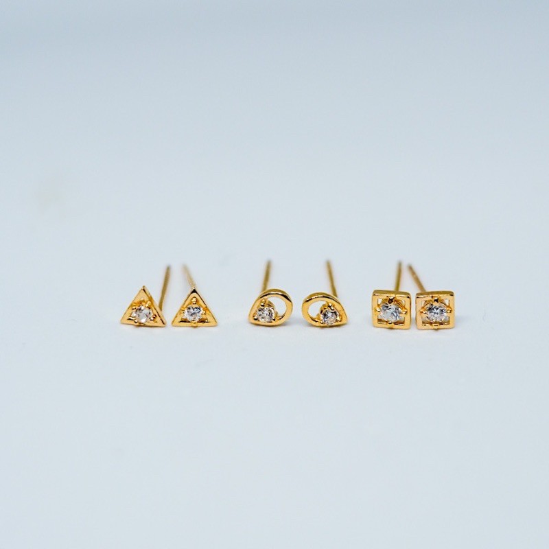 Anting stud model simpel 1 permata putih