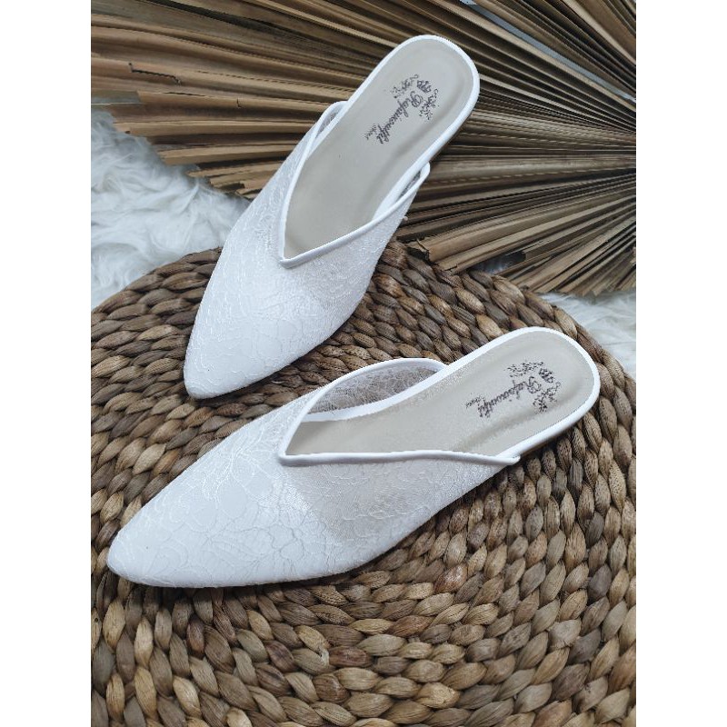 sandal flatshoes putih sandal karine sandal wanita