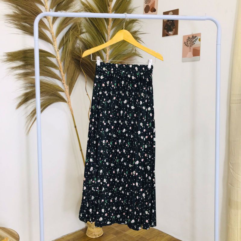 ROK PLISKET BUNGA DAISY / ROK PLISKET PREMIUM / ROK WANITA-Tulip hitam
