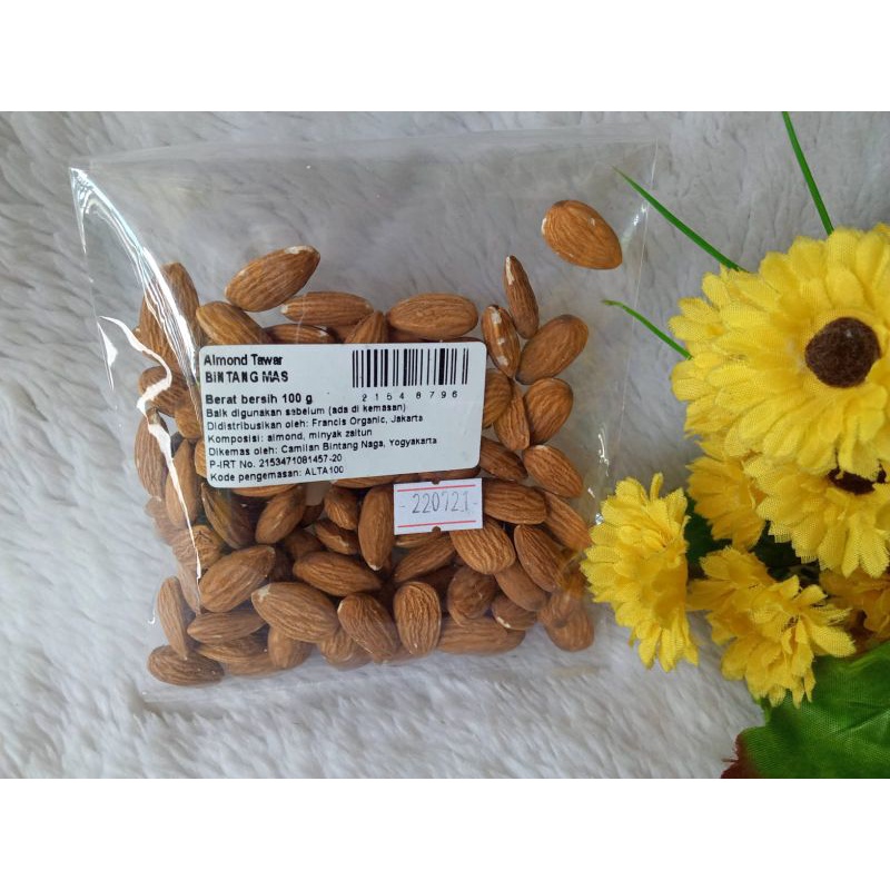 

Kacang Almond Utuh Berkwalitas Sumber Nutrisi Kesehatan Tubuh Multivitamin