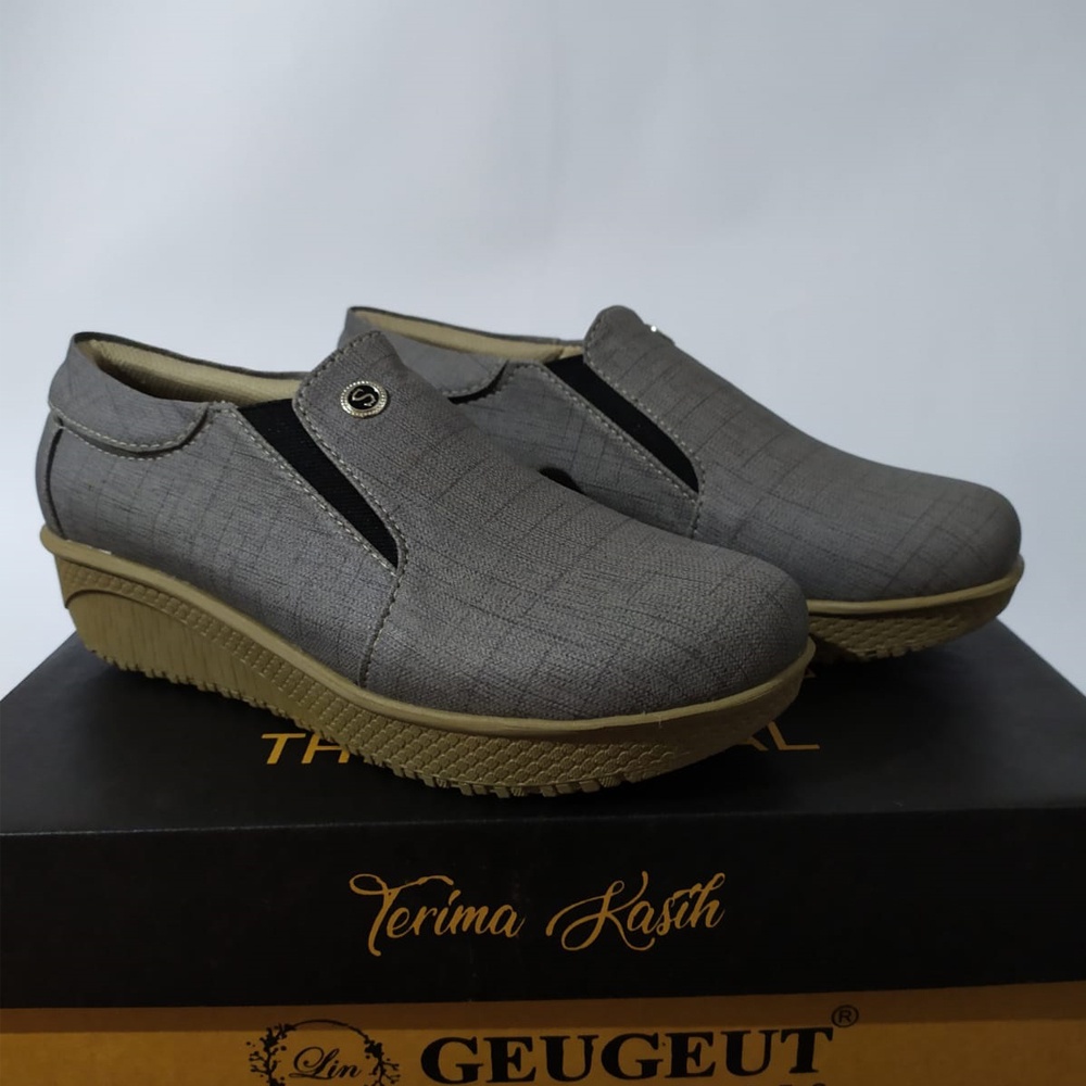 GEUGEUT - Sepatu Wanita//Sepatu Slip On Wanita//Sepatu Wanita Terbaru//Sepatu Wanita Murah//Sepatu Kekinian//Casual Wanita//Kasual Wedges Kantoran