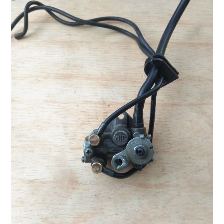 Pompa Oli Samping Oil Pump Mikuni Suzuki Satria 2tak Hiu Lumba Asli Ori Original