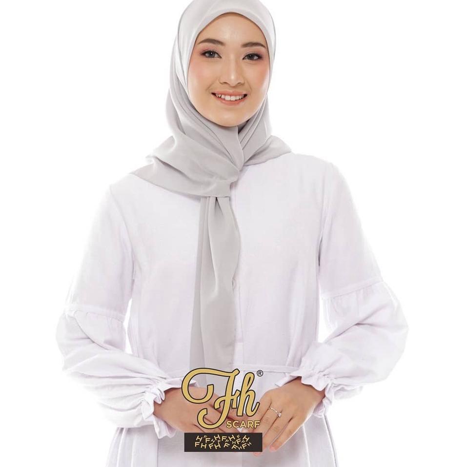 ❤️‍ kerudung jiilbab / hijab segi empat bahan bella square polos jahit tepi neci murah premium warna hijau matcha / sage green ?