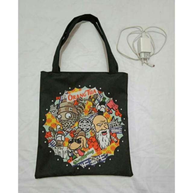 Tas Totebag Motif Orang Tua