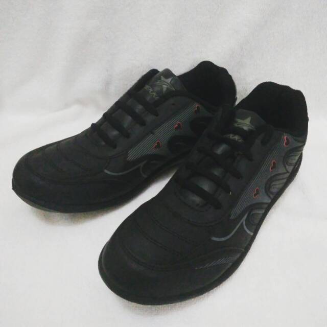 Sepatu wanita trekkers Melly