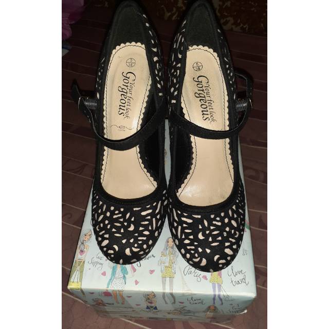 Preloved high heels branded