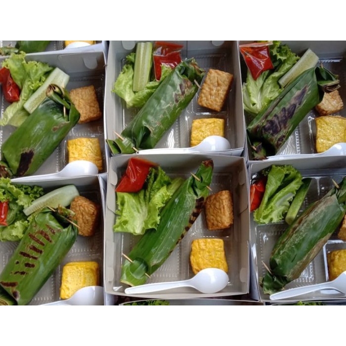 

Nasi Kotak Nasi Box Bakar Ayam Ikan Teri Paket Buka Puasa
