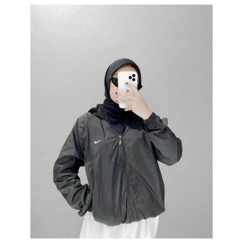 JAKET PARASUT | JAKET SEPEDA | JAKET JOGGING | JAKET TRAVELING | JAKET GUNUNG WATERPROOF JAKET ADIDA
