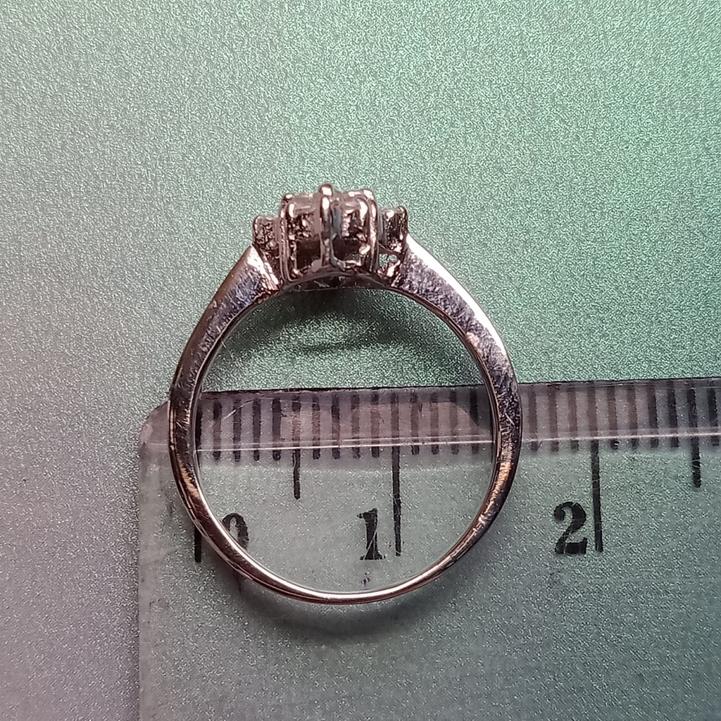 Cincin Emas 17K - 1.95 gr Kadar 750 - 926